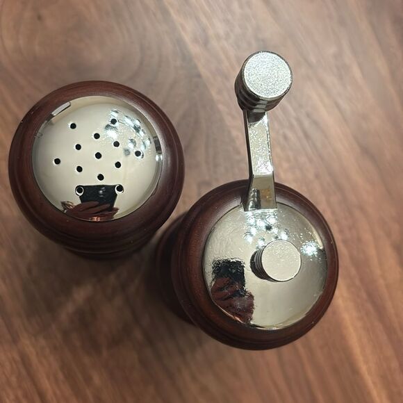 NEW Vintage Mr. Dudley Rockville Salt & Peppermill Set - Picture 3 of 12